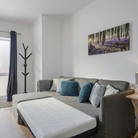 לוטון 1 Bed Apt Sleeps 4 מראה חיצוני תמונה