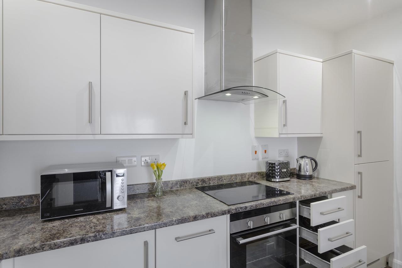 לוטון 1 Bed Apt Sleeps 4 מראה חיצוני תמונה