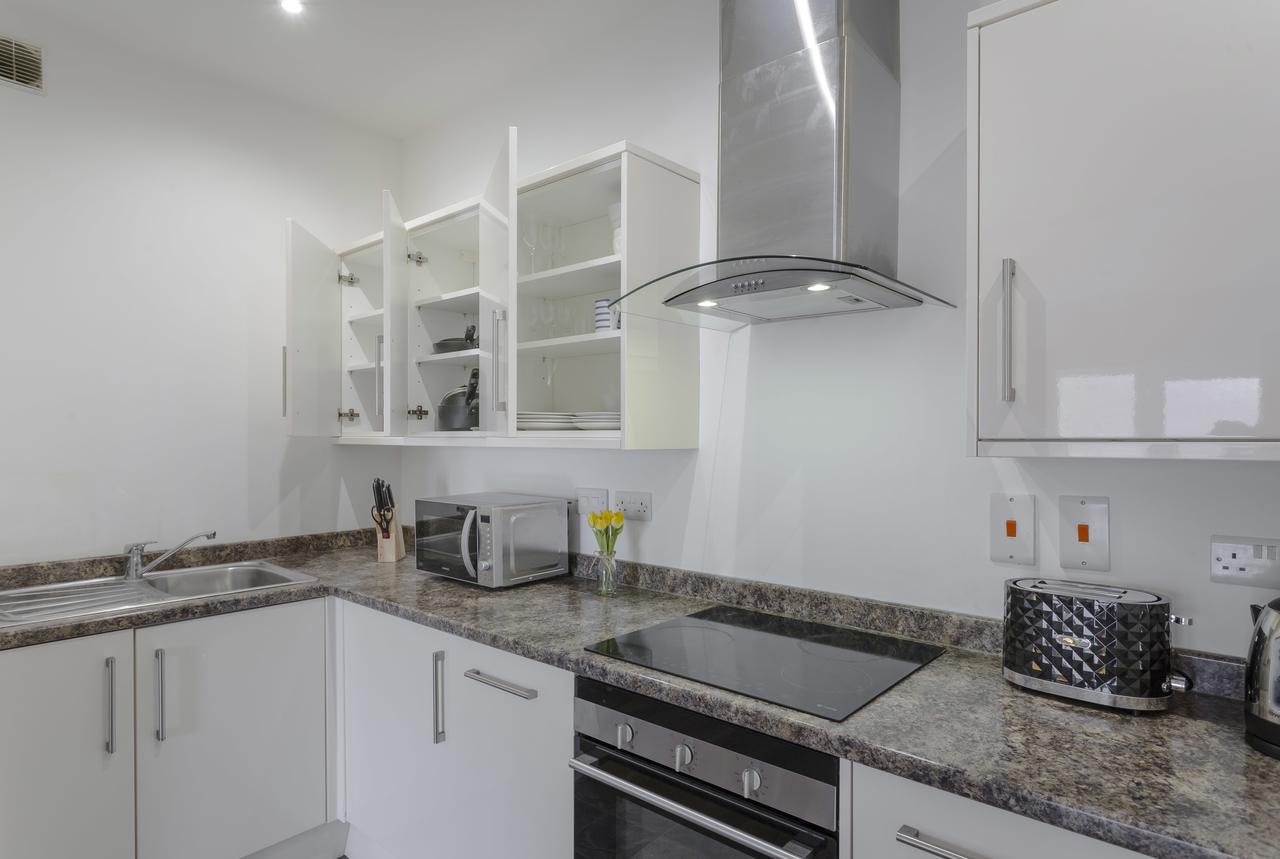 לוטון 1 Bed Apt Sleeps 4 מראה חיצוני תמונה