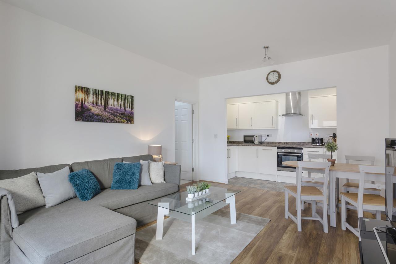 לוטון 1 Bed Apt Sleeps 4 מראה חיצוני תמונה